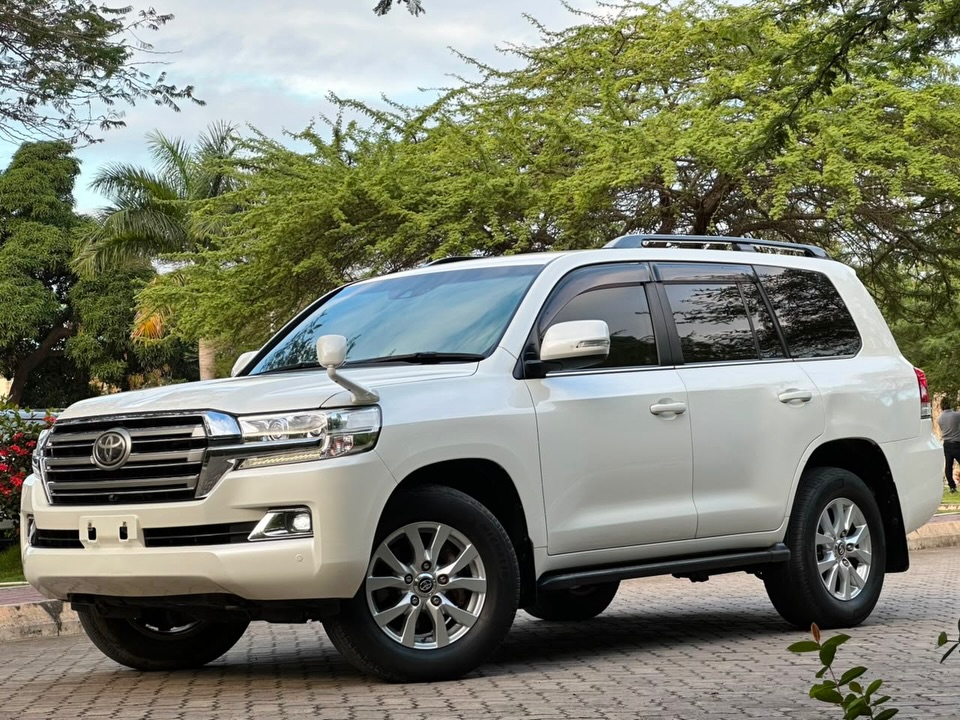 Buy Toyota Land Cruiser V8 2016 for Sale in Dar es Salaam