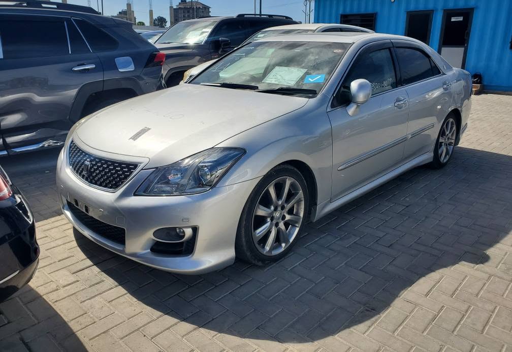 Toyota Crown 2009 for Sale in Dar es Salaam