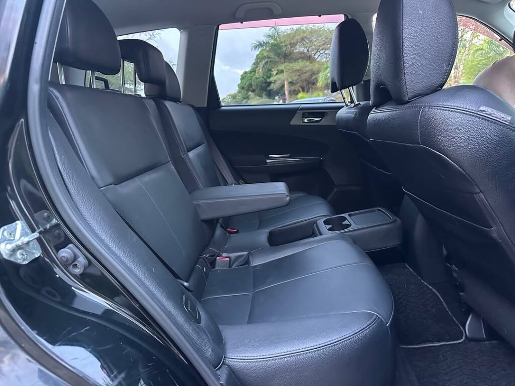 Subaru Forester 2011 Inauzwa Dar es Salaam Tanzania