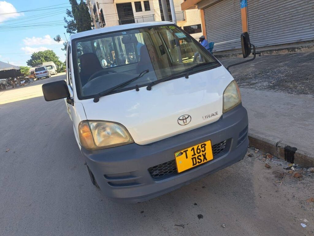 Toyota TownAce 2000 for Sale in Dar es Salaam