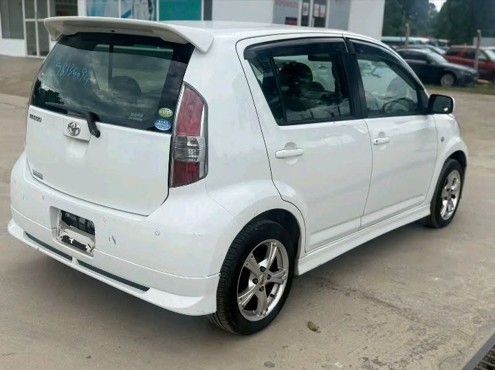 Magari Sokoni Toyota Passo ya Bei Poa 2007