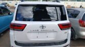 Toyota Land Cruiser 300 Series bei poa sokoni Dar es Salaam Tanzania
