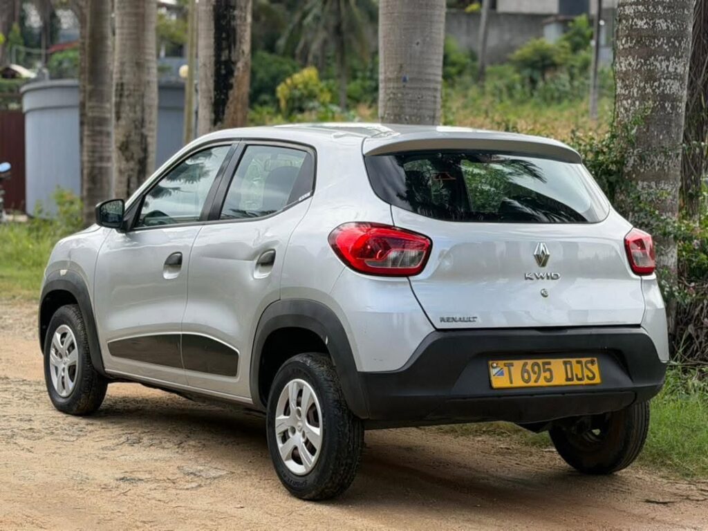 Renault Kwid bei poa sokoni Dodoma Tanzania
