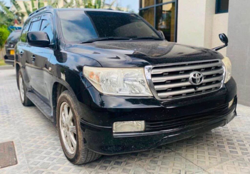 Used Toyota Land Cruiser V8 2008 for Sale in Dar es Salaam