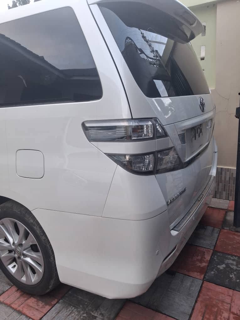 Price Of Toyota Vellfire 2010 for Sale in Tanzania