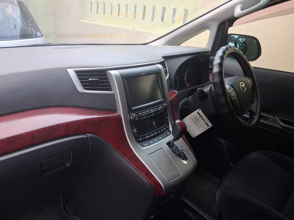 Toyota Vellfire 2010 for Sale in Dar es Salaam