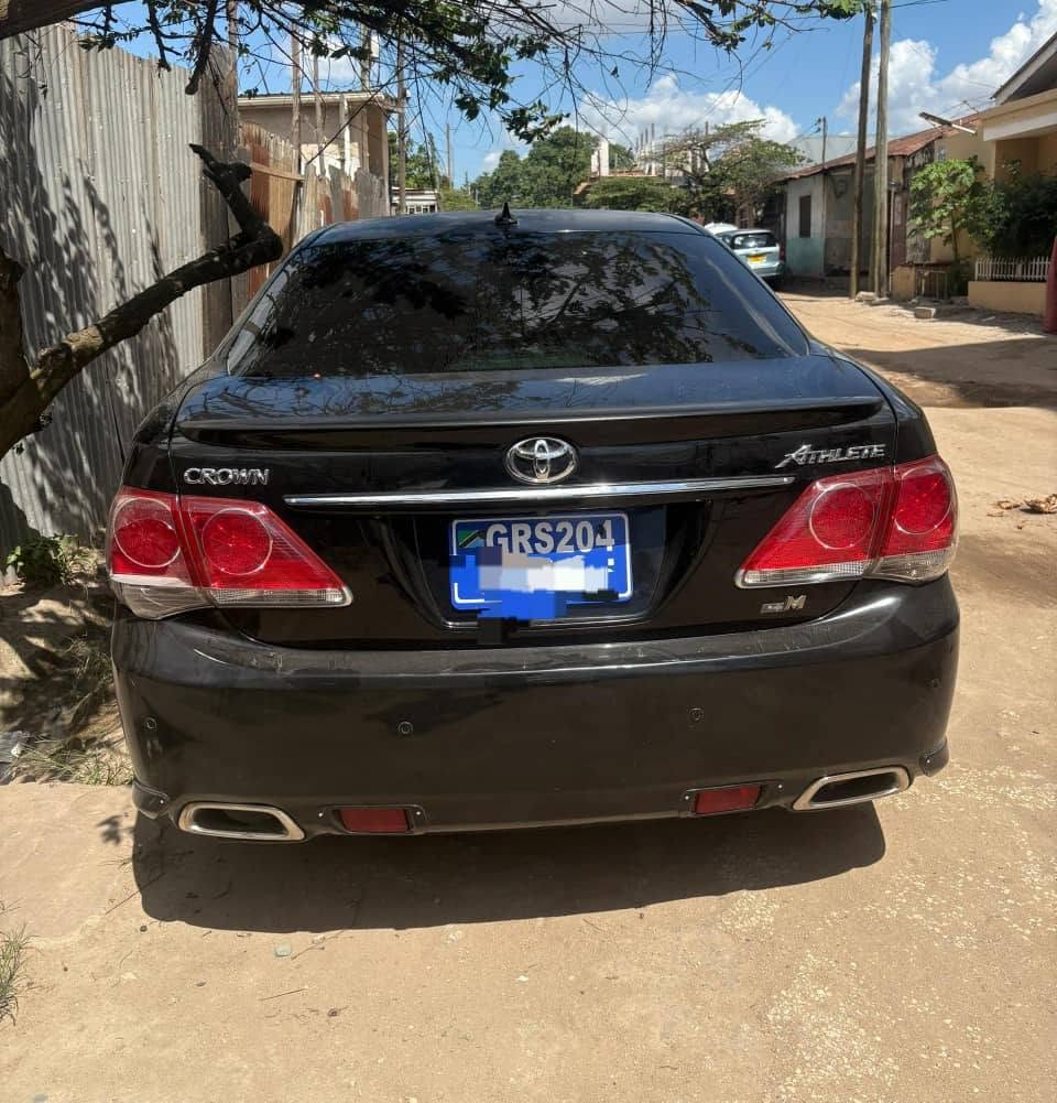 Price Of Toyota Crown 2010 for Sale in Tanzania