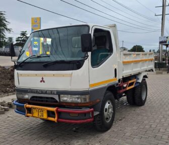 Bei Ya Mitsubishi Canter 2000 Sokoni Dar es Salaam Tanzania