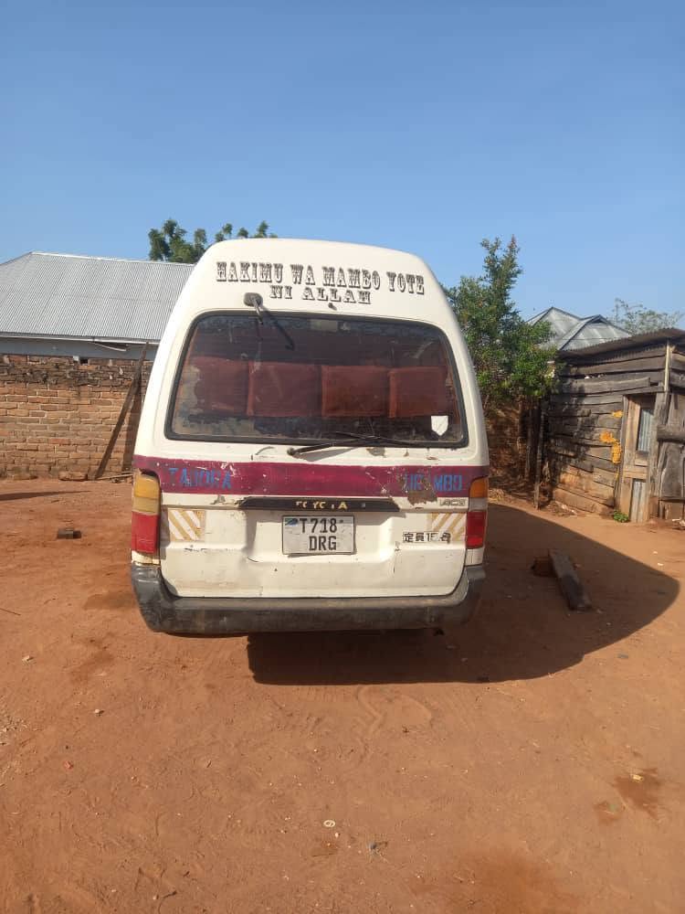 Price Of Toyota Hiace 1998 for Sale in Tanzania