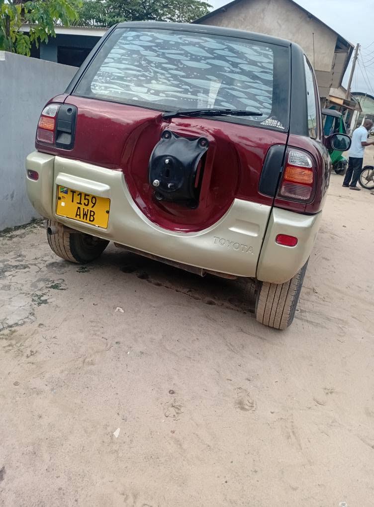Magari Used Toyota Rav4 1998 Dar es Salaam Tanzania