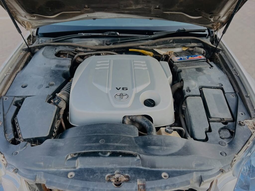 Toyota Crown bei poa sokoni Mwanza Tanzania