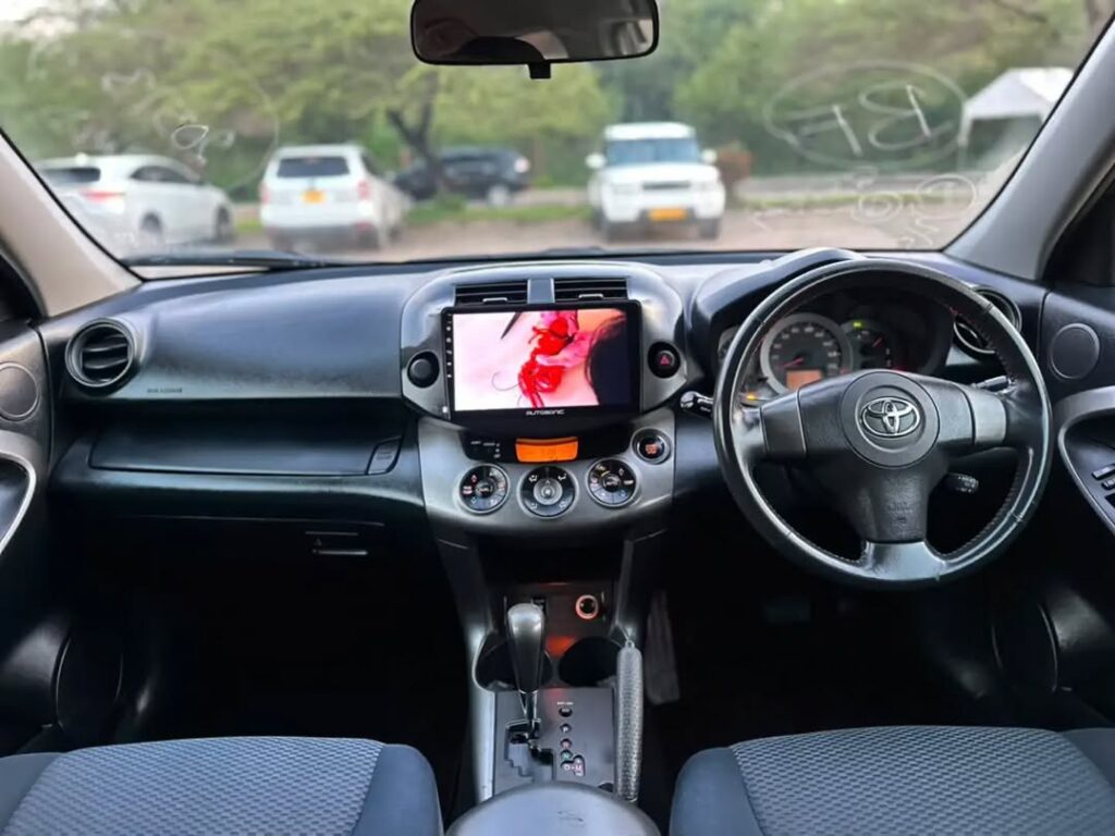 Bei ya Toyota Rav4 2010 Sokoni Dar es Salaam Tanzania