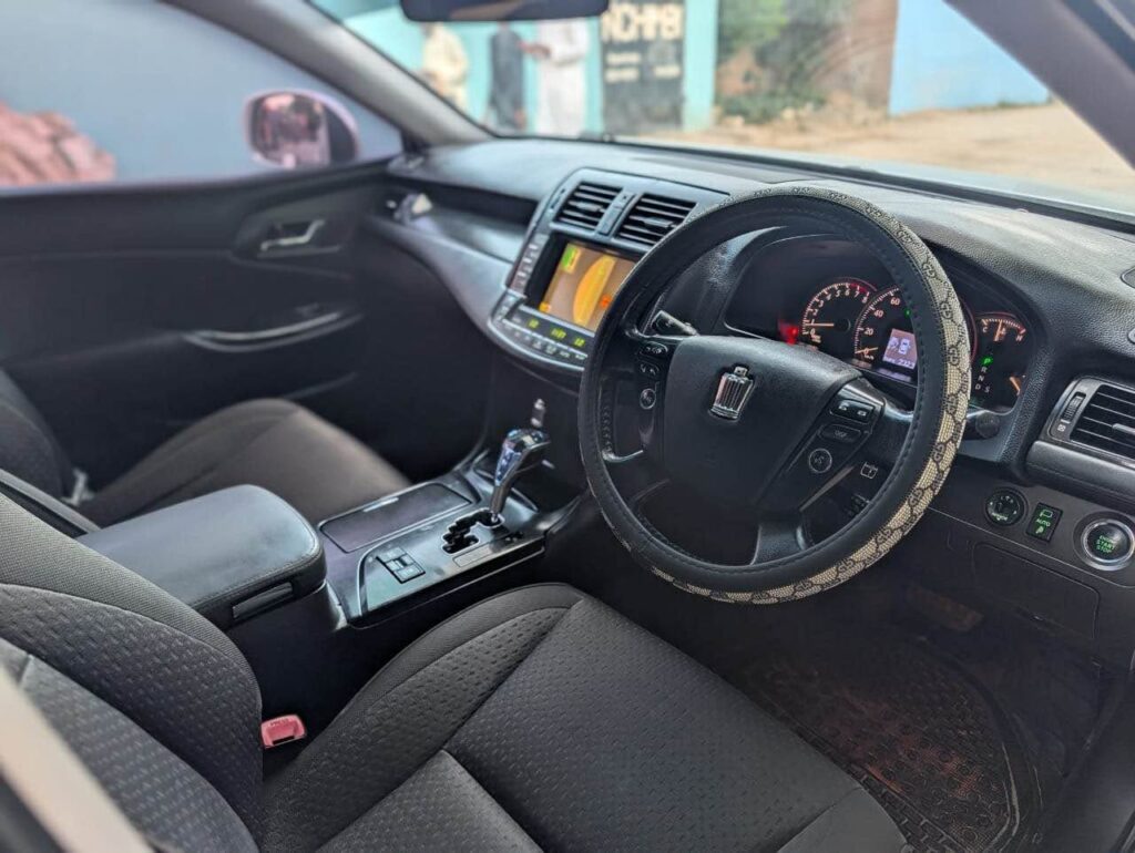 Magari Used Toyota Crown 2009 Dar es Salaam Tanzania
