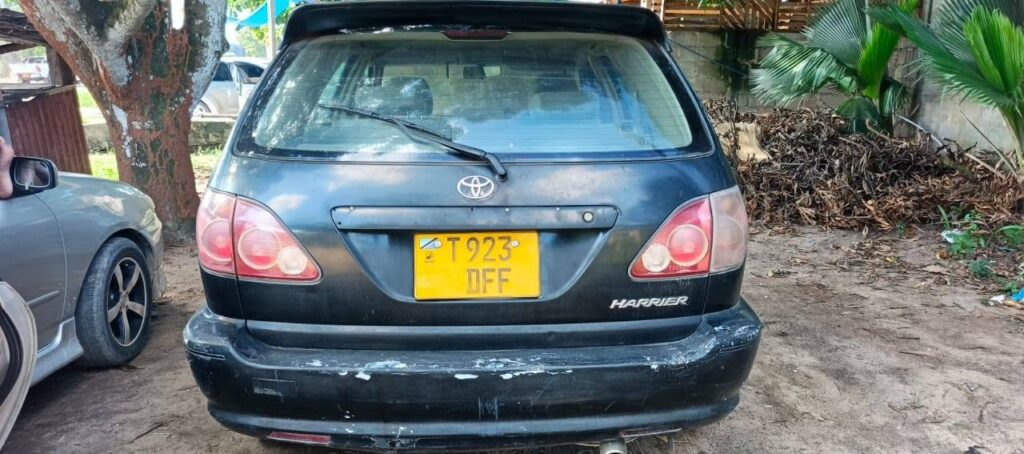 Toyota Harrier 2000 for Sale in Dar es Salaam