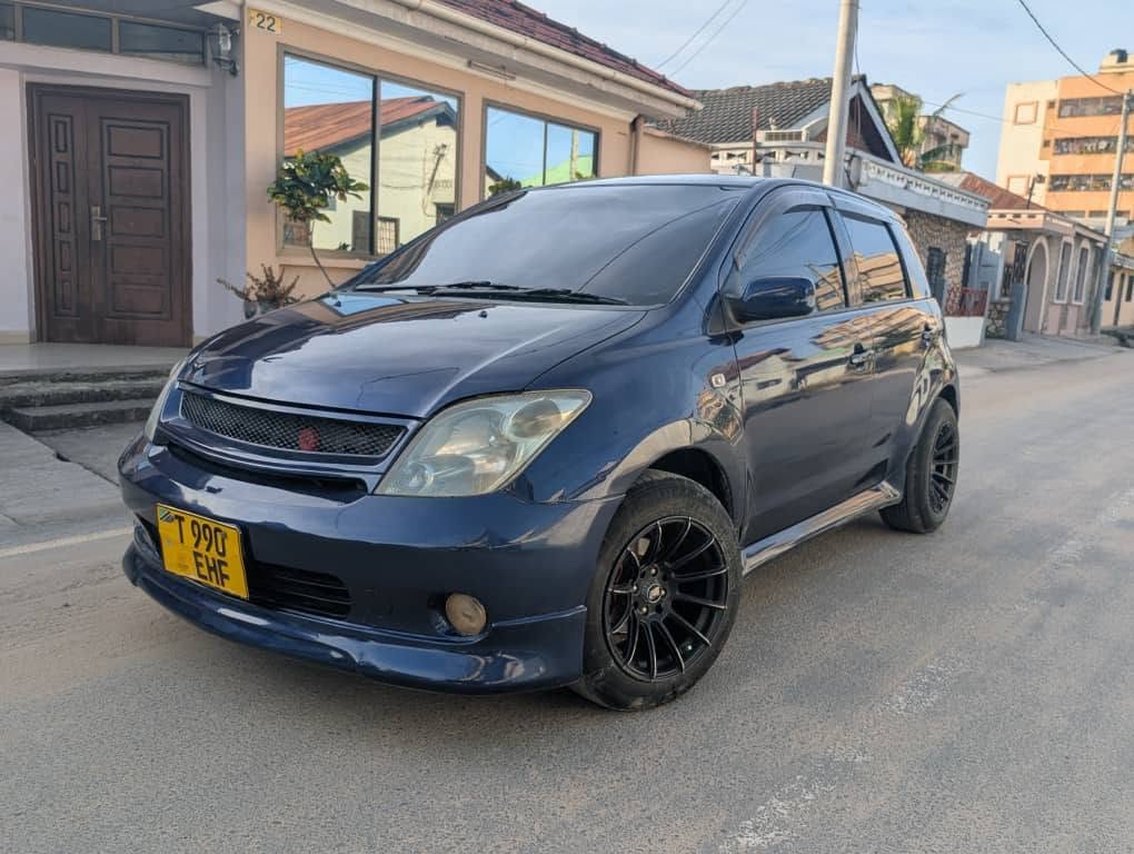 Toyota IST 2002 for Sale in Dar es Salaam