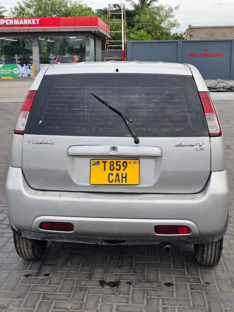 Price Suzuki Swift 2003 for Sale in Dar es Salaam