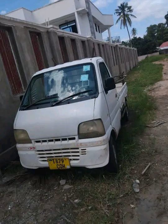 Price Suzuki Carry 1995 for Sale in Dar es Salaam