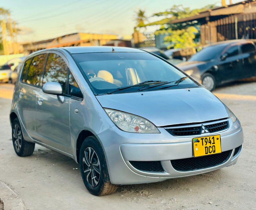 Price Mitsubishi Colt 2005 for Sale in Njombe