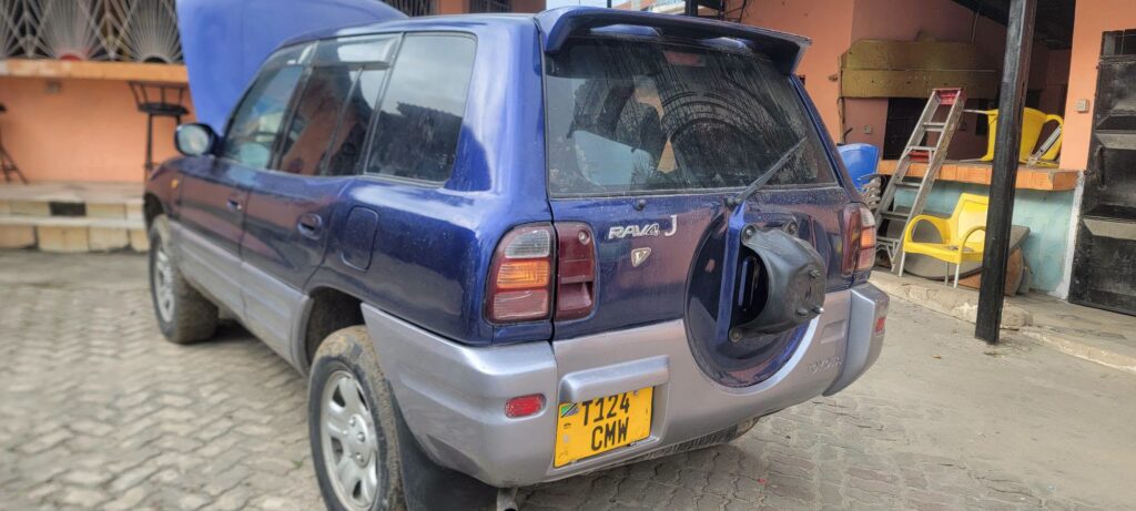 Magari Used Toyota Rav4 1998 Dar es Salaam Tanzania
