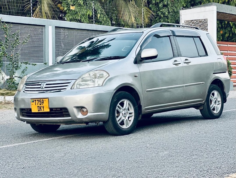 Toyota Raum 2005 for Sale in Mwanza