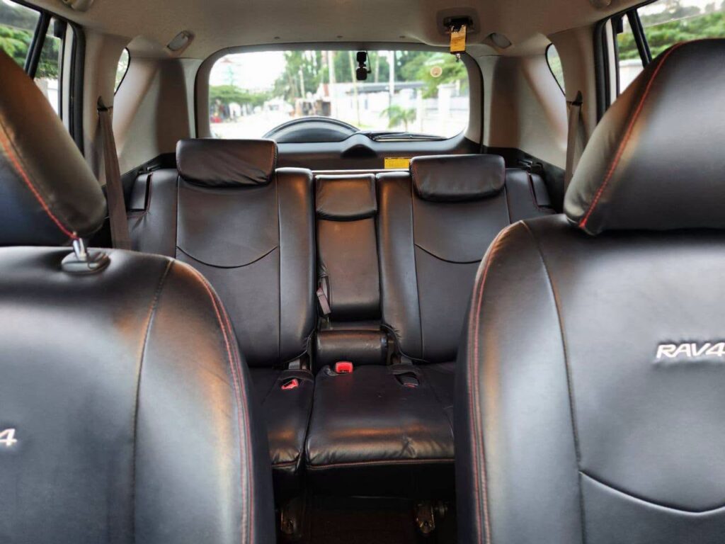 Magari Rav4 2007 lipo Dar es Salaam