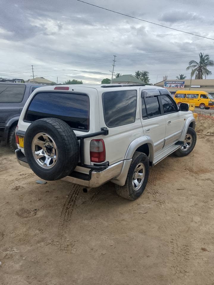 Price Of Toyota Surf 1998 for Sale in Tanzania
