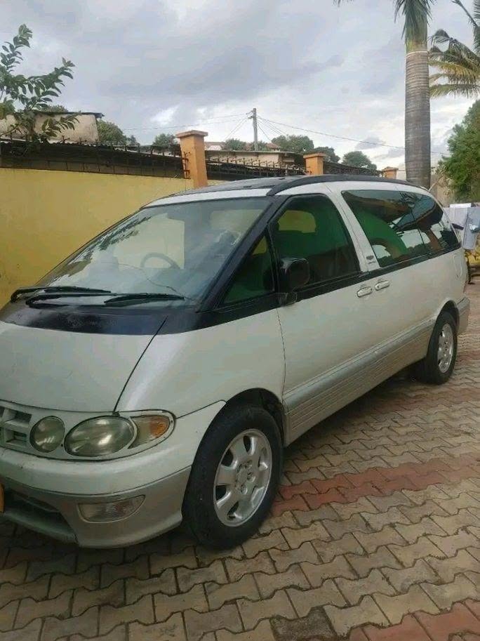 Magari Estima 1996 lipo Mwanza