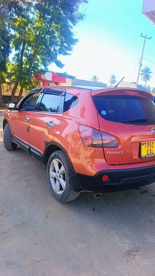 Magari Used Nissan Dualis 2010 Dar es Salaam Tanzania