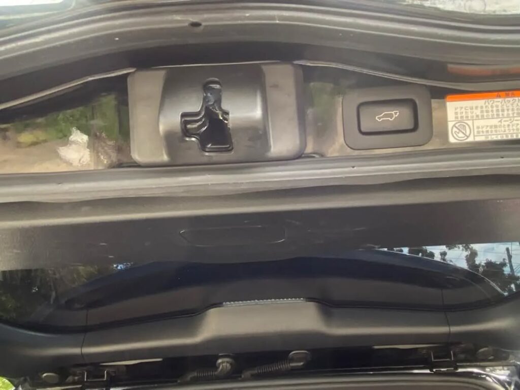 Toyota Land Cruiser V8 2017 for Sale in Dar es Salaam