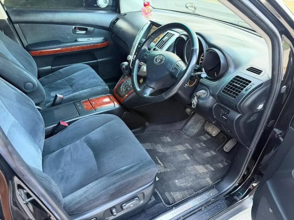 For Sale Toyota Harrier 2006 in Dar es Salaam