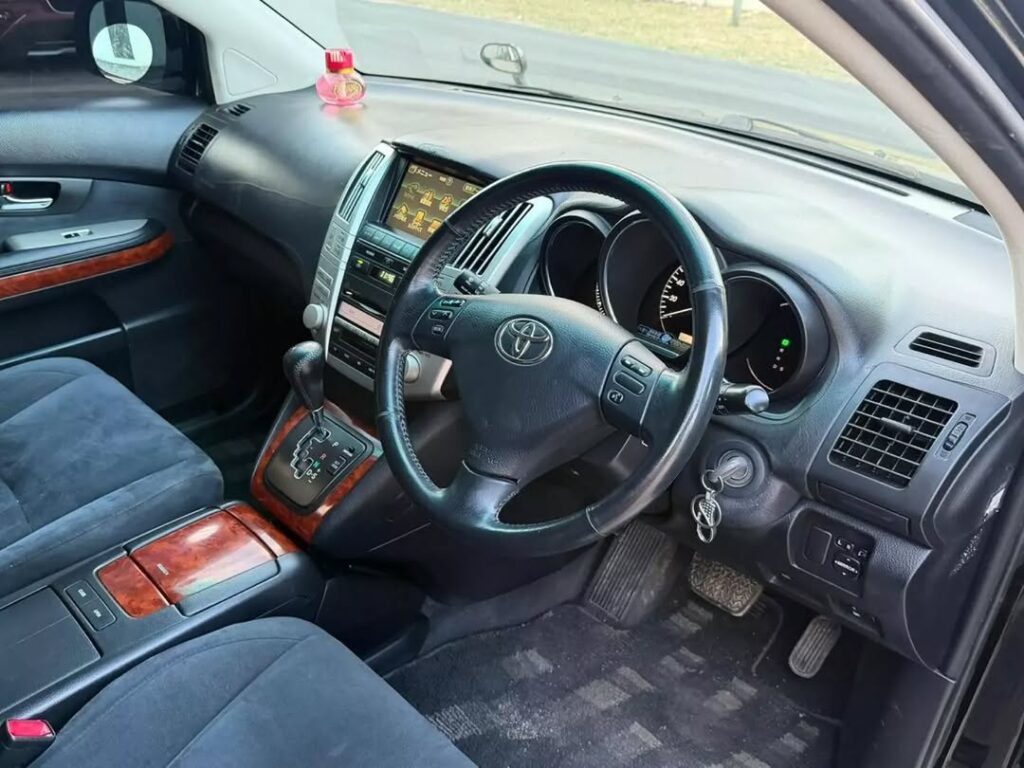 Toyota Harrier 2006 for Sale in Dar es Salaam