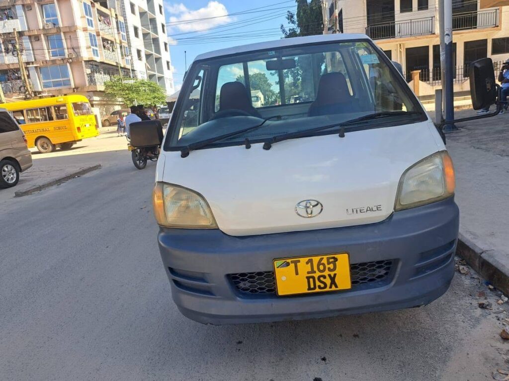 Price Of Toyota TownAce 2000 for Sale in Tanzania