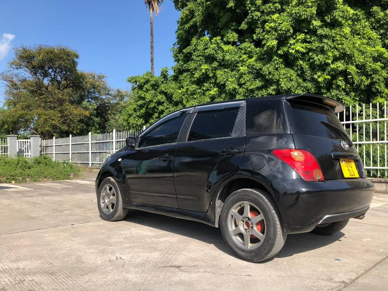 Price Of Toyota IST 2005 for Sale in Tanzania