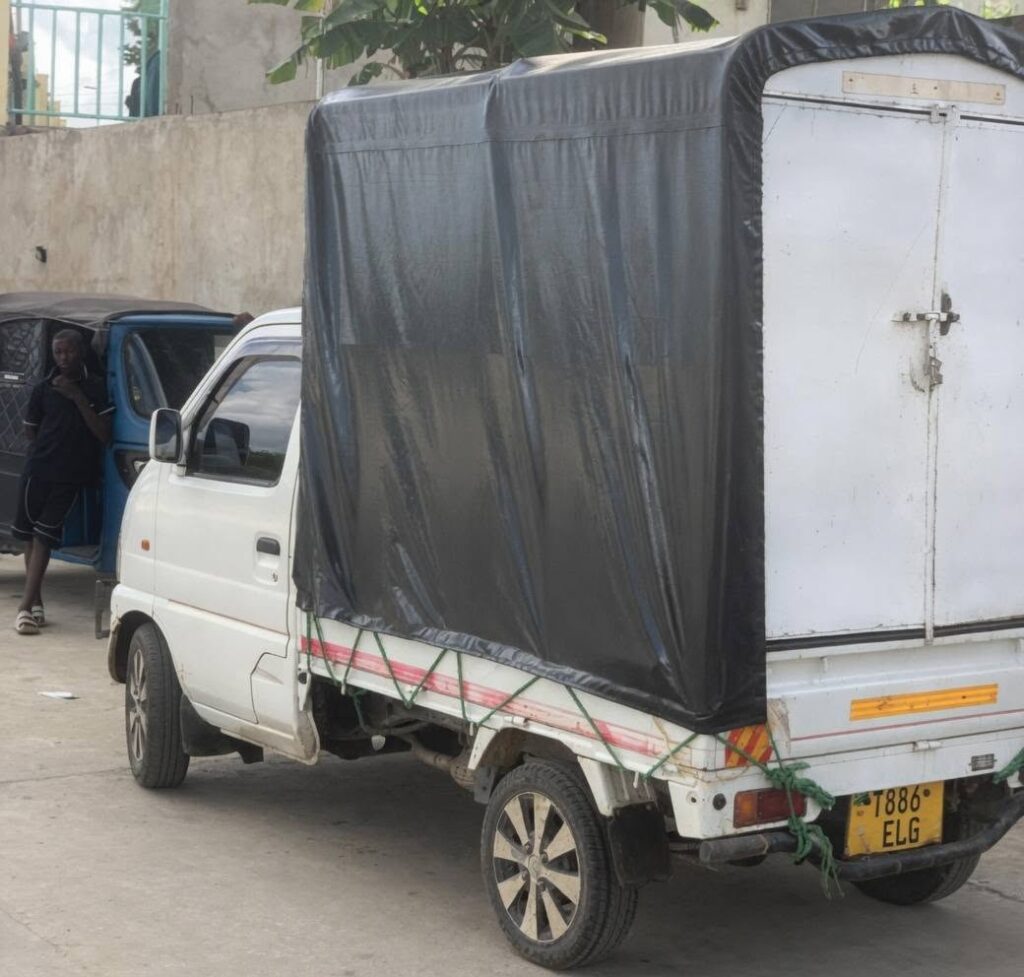 Suzuki Carry 2002 for Sale in Dar es Salaam