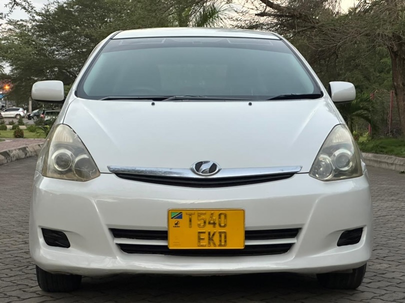 Magari Sokoni Toyota Wish ya Bei Poa 2003