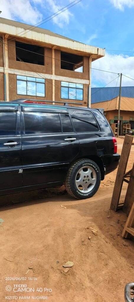Toyota Kluger 2003 for Sale in Njombe