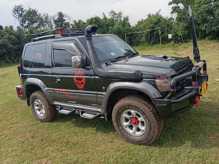 Magari Used Mitsubishi Pajero 1996 Dar es Salaam Tanzania