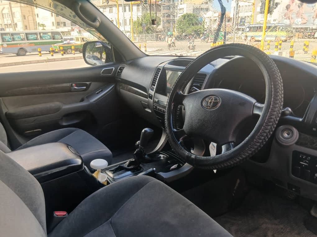 Magari Used Toyota Land Cruiser Prado 2006 Dar es Salaam Tanzania