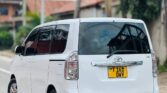 Toyota Noah bei poa sokoni Dar es Salaam Tanzania