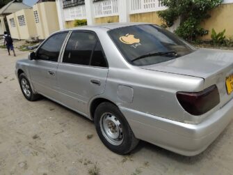 Bei Ya Toyota Carina 1998 Sokoni Dar es Salaam Tanzania