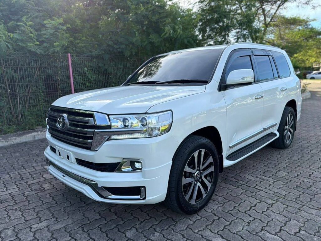 Price Of Toyota Land Cruiser V8 2016 for Sale in Tanzania
