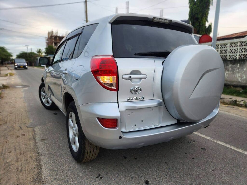Magari Used Toyota Rav4 2007 Dar es Salaam Tanzania