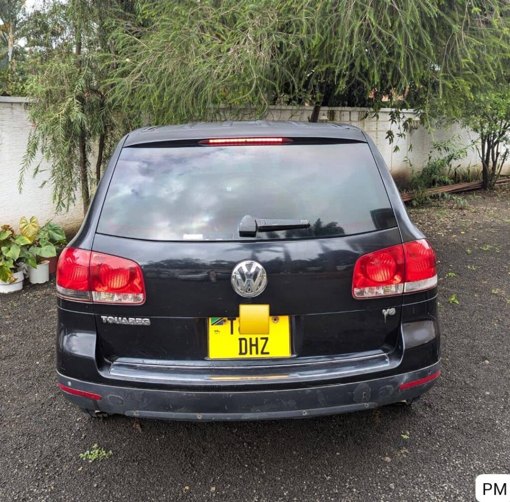 Price Volkswagen Touareg 2005 for Sale in Dar es Salaam