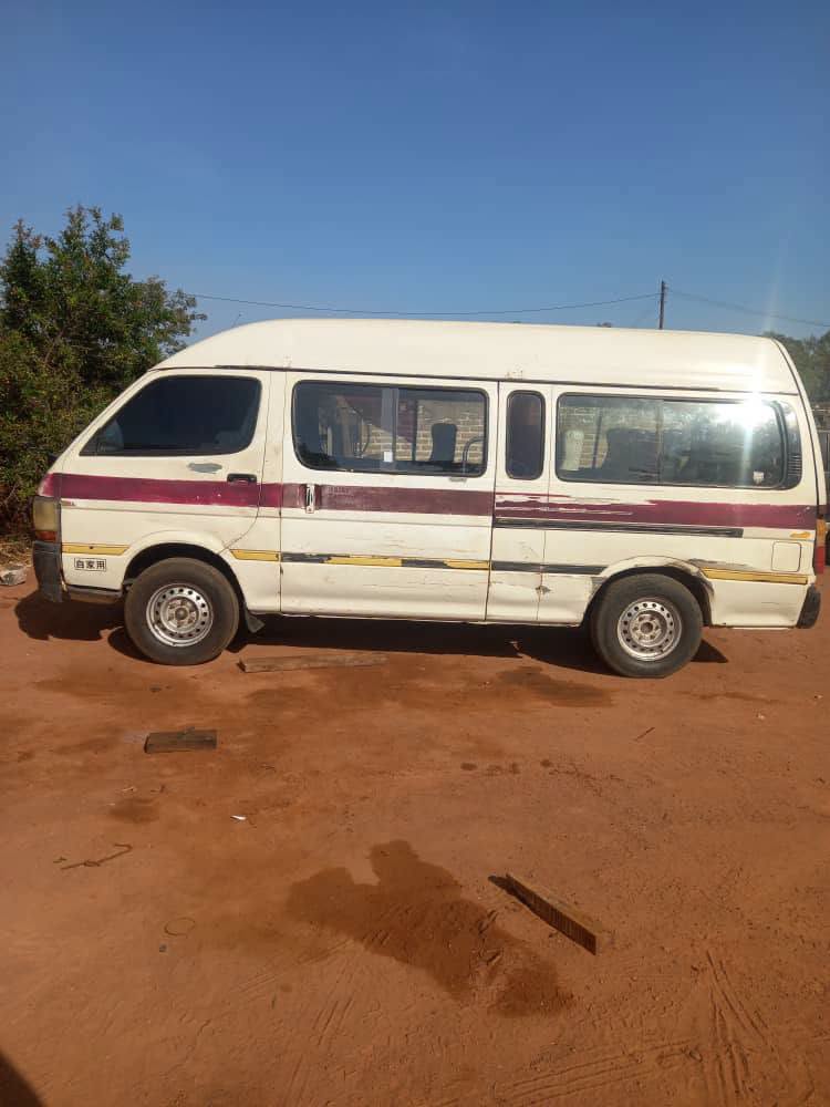 Toyota Hiace 2000 for Sale in Dar es Salaam