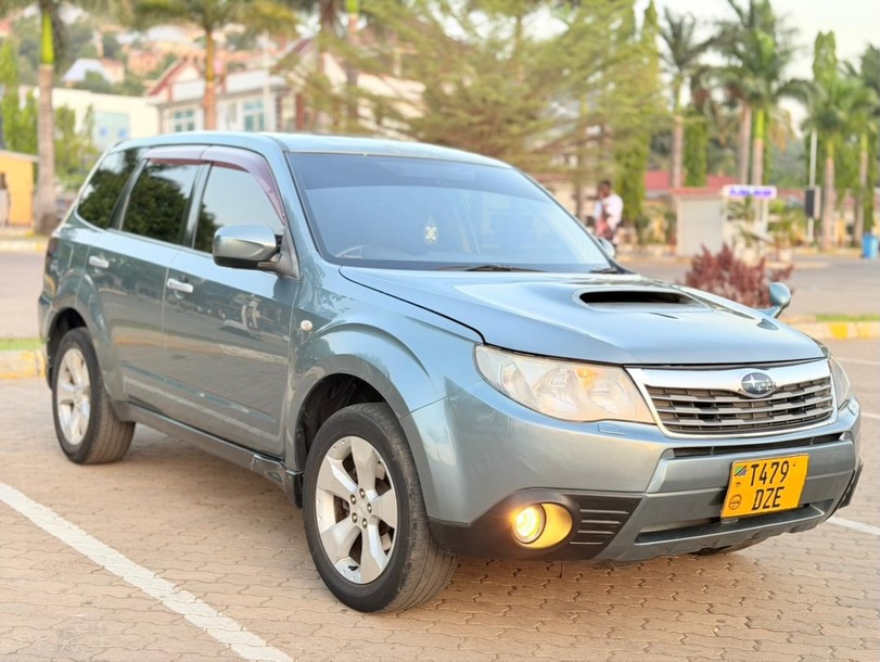 Magari Forester 2010 lipo Mwanza