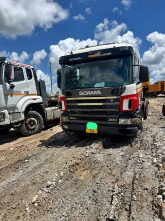 Bei Ya Scania 124 2000 Sokoni Dar es Salaam Tanzania