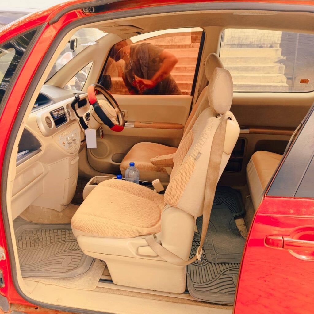 Magari Sokoni Toyota Porte ya Bei Poa 2008