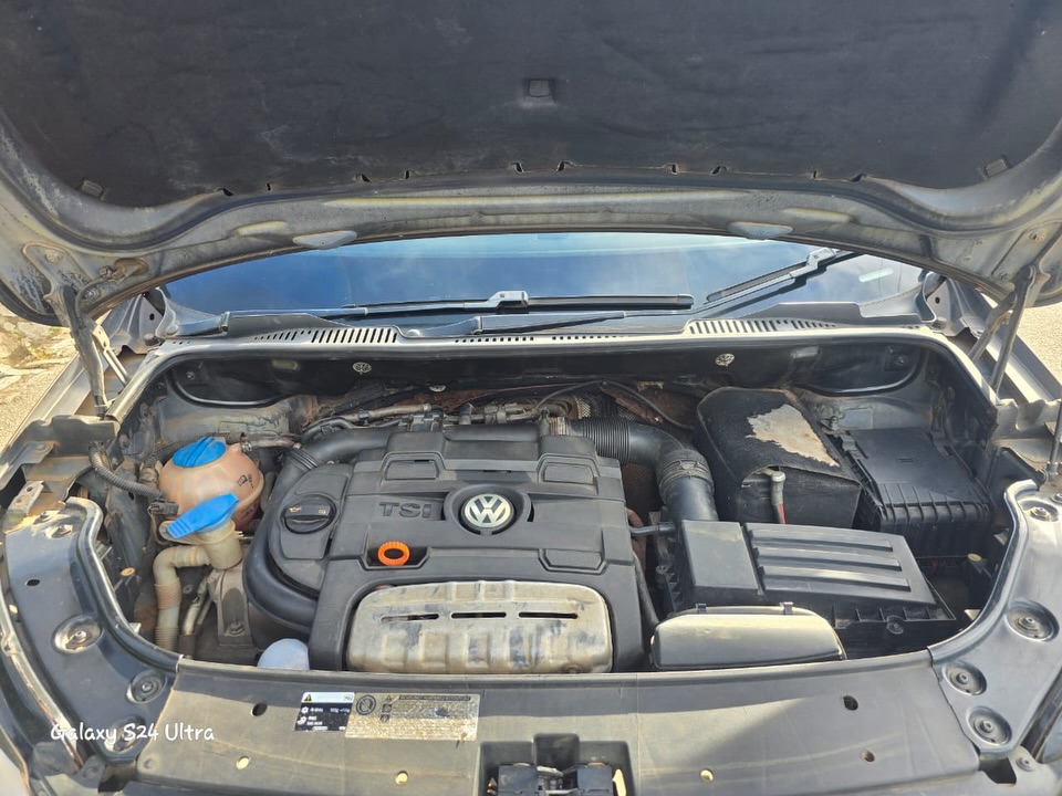 Price Volkswagen Touran 2013 for Sale in Dar es Salaam