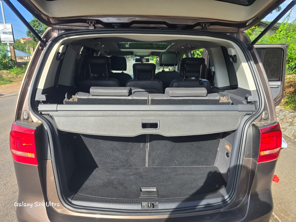 Volkswagen Touran 2013 for Sale in Dar es Salaam