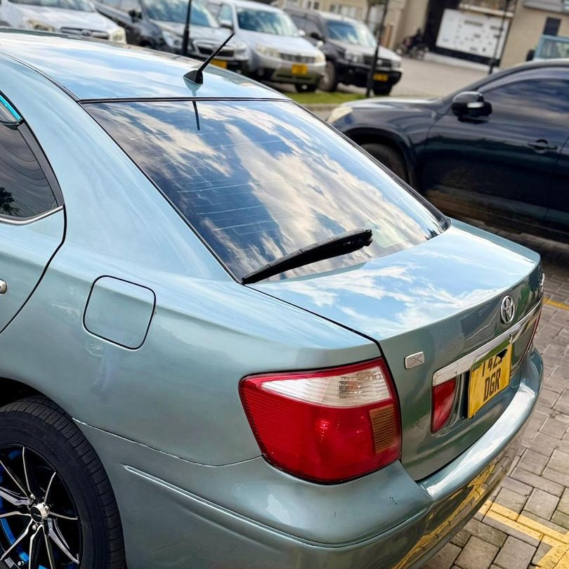 Magari Sokoni Toyota Premio ya Bei Poa 2005